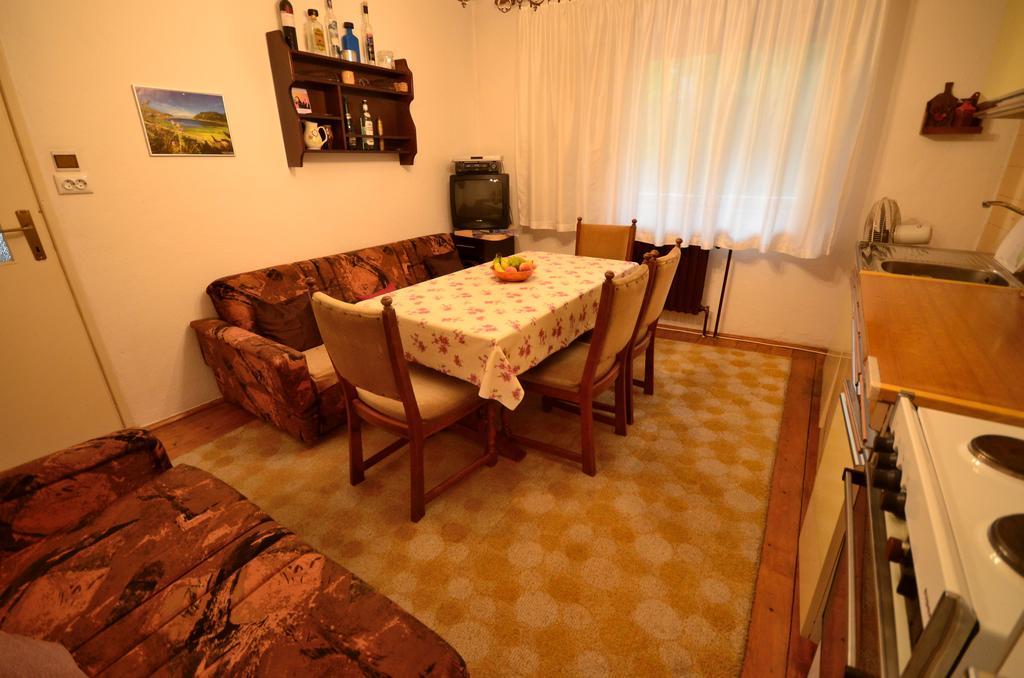 Guest House Konjic Exteriér fotografie